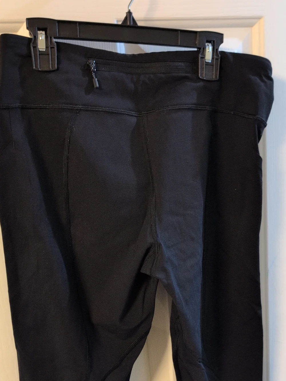 Lululemon Cropped Athletic Leggings